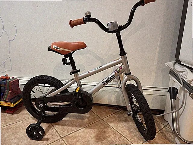 Joystar Totem 14" Kids Bike, Training Wheels, Adjustable Seat, Silver
